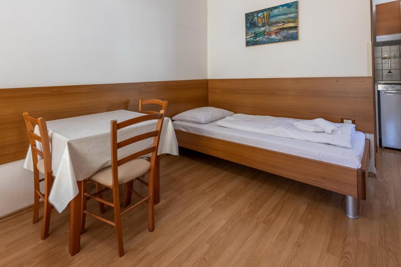Apartments Liburnija Опатия Экстерьер фото