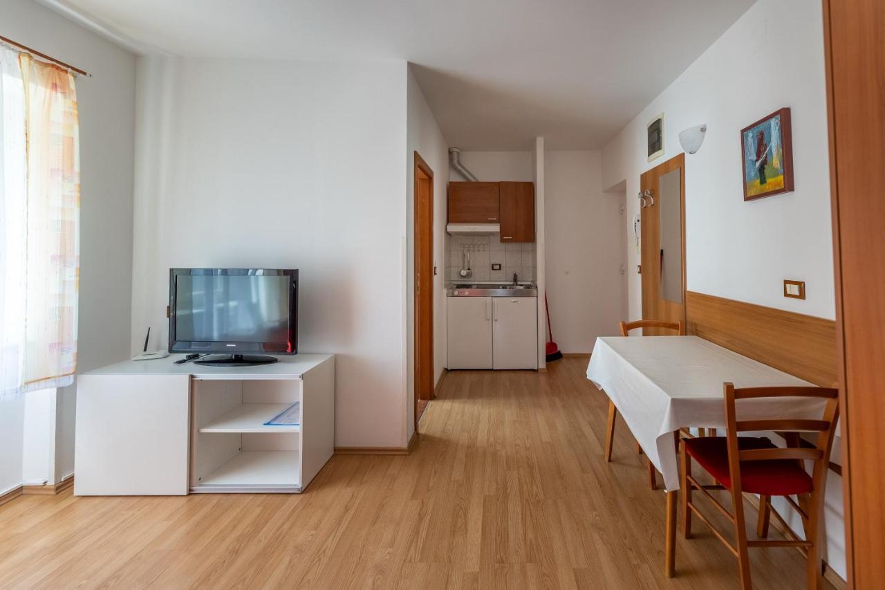 Apartments Liburnija Опатия Экстерьер фото